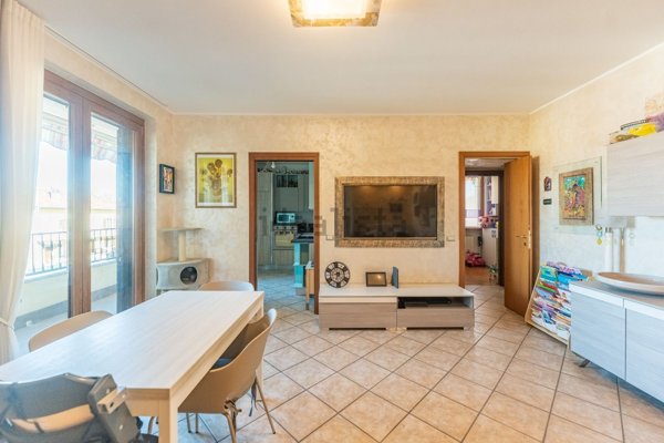 appartamento in vendita a Nova Milanese