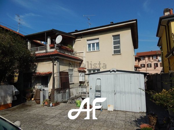 casa indipendente in vendita a Nova Milanese