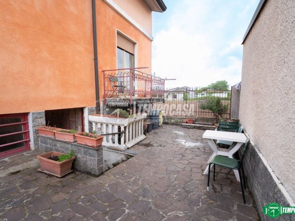 casa indipendente in vendita a Nova Milanese