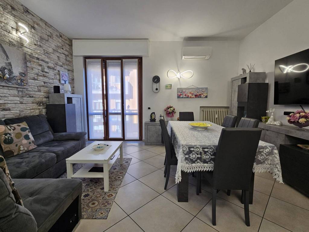 appartamento in vendita a Nova Milanese