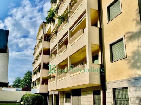 appartamento in vendita a Nova Milanese