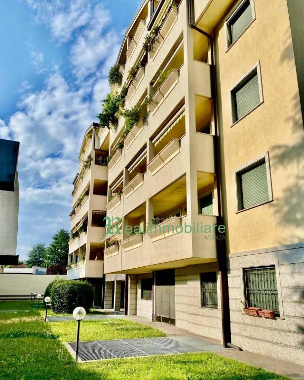 appartamento in vendita a Nova Milanese