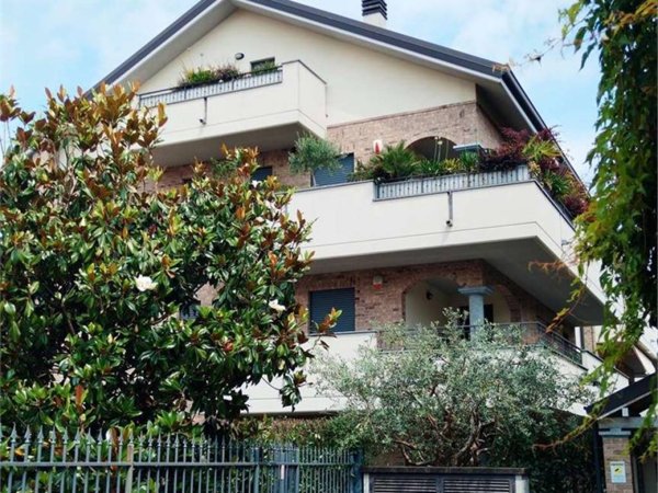 appartamento in vendita a Nova Milanese