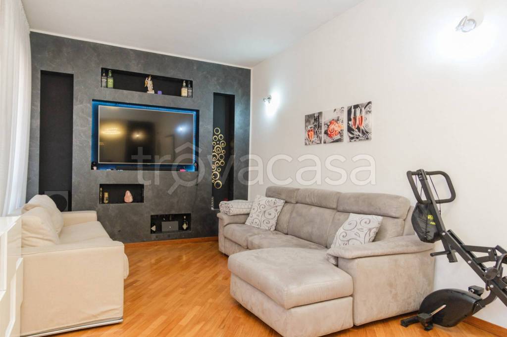 appartamento in vendita a Nova Milanese