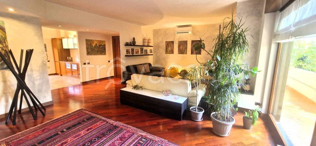 appartamento in vendita a Nova Milanese