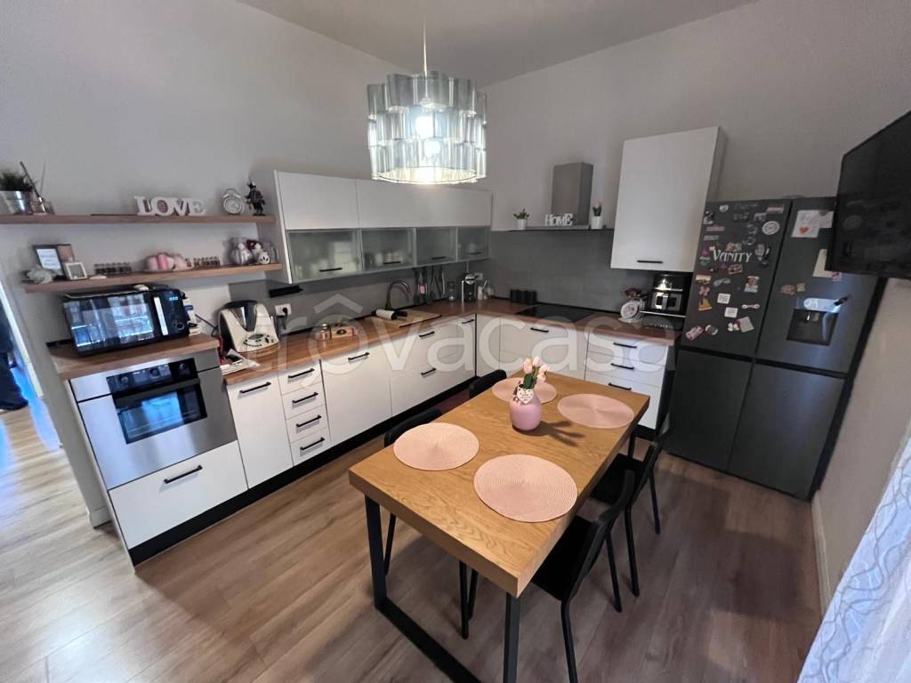 appartamento in vendita a Nova Milanese