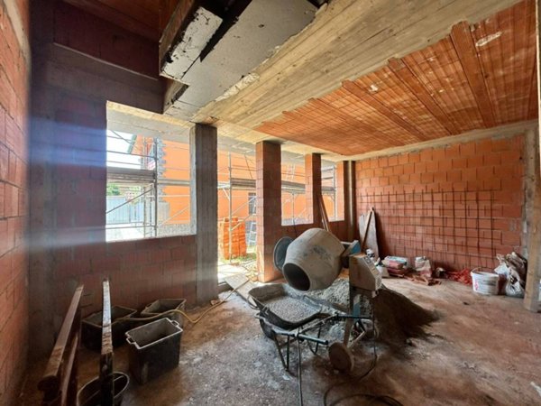 casa indipendente in vendita a Nova Milanese