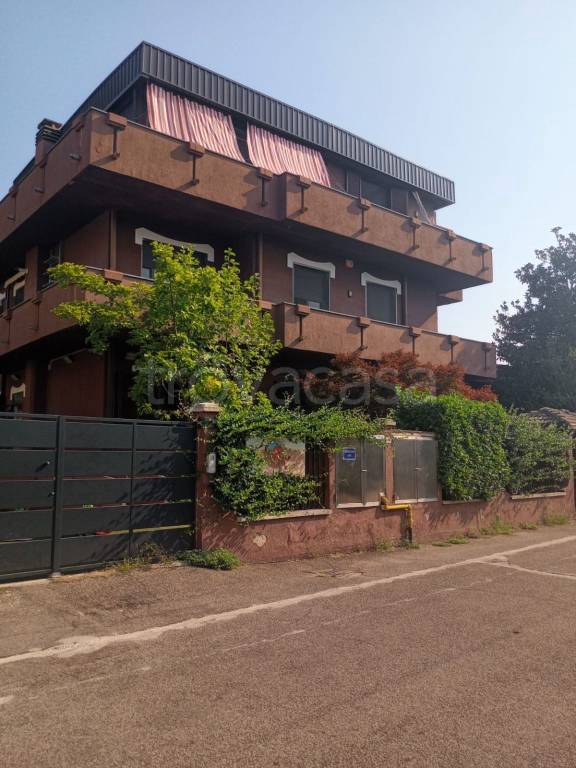 ufficio in vendita a Nova Milanese