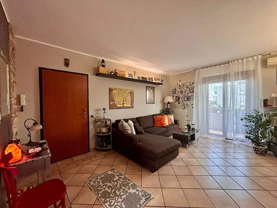 appartamento in vendita a Nova Milanese