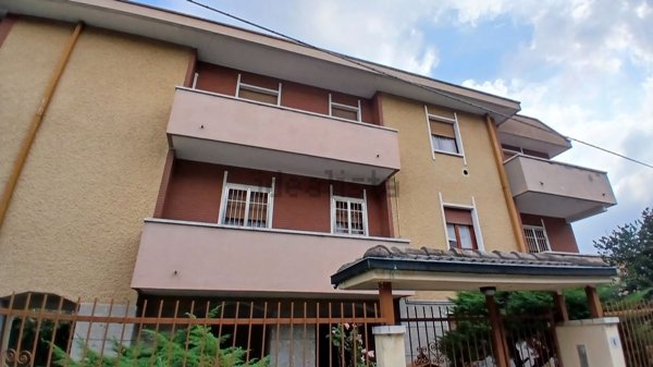 casa indipendente in vendita a Nova Milanese