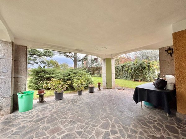 casa indipendente in vendita a Nova Milanese