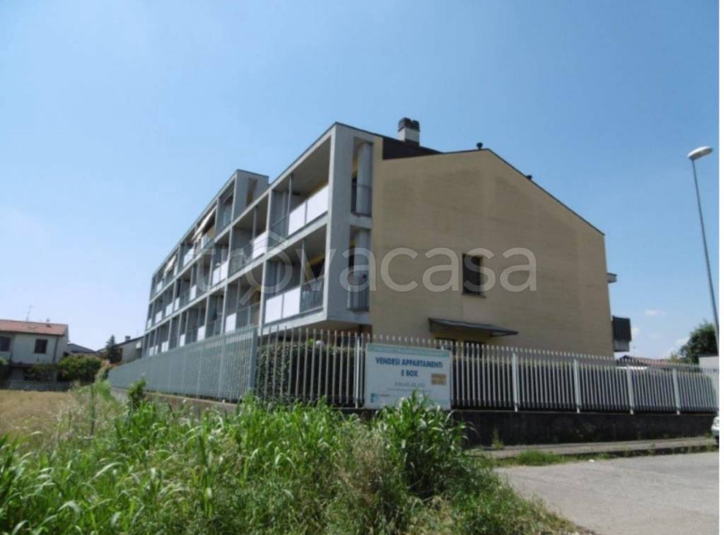 appartamento in vendita ad Ornago