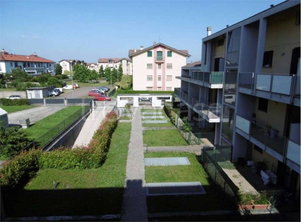 appartamento in vendita ad Ornago