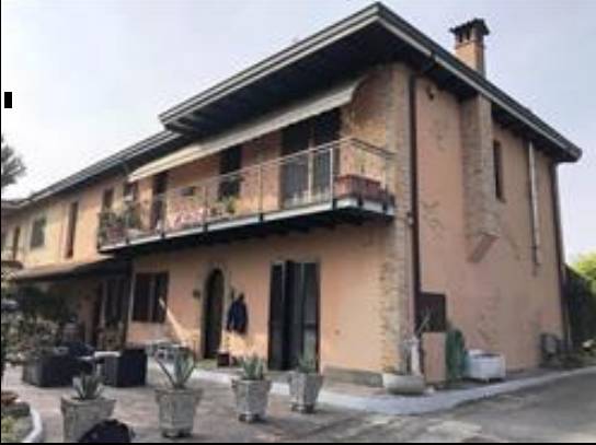 appartamento in vendita ad Ornago