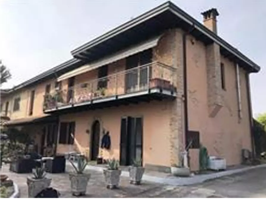appartamento in vendita ad Ornago