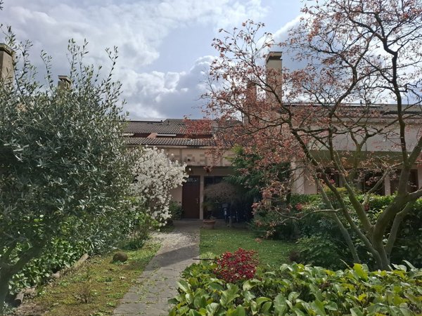 casa indipendente in vendita ad Ornago