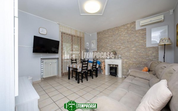 appartamento in vendita ad Ornago