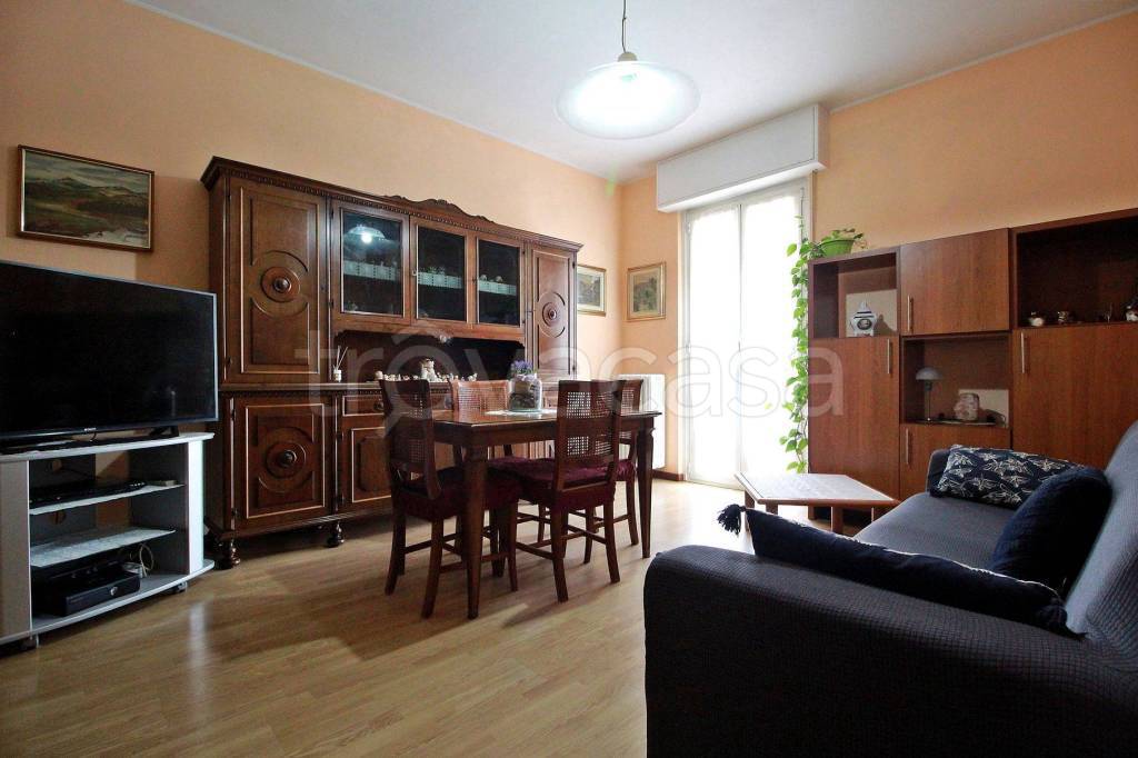 appartamento in vendita ad Ornago