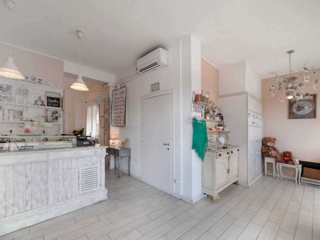 negozio in vendita ad Ornago