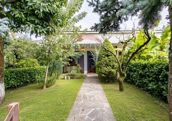 casa indipendente in vendita ad Ornago