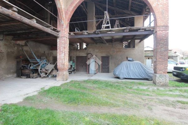 casa indipendente in vendita ad Ornago in zona Rossino