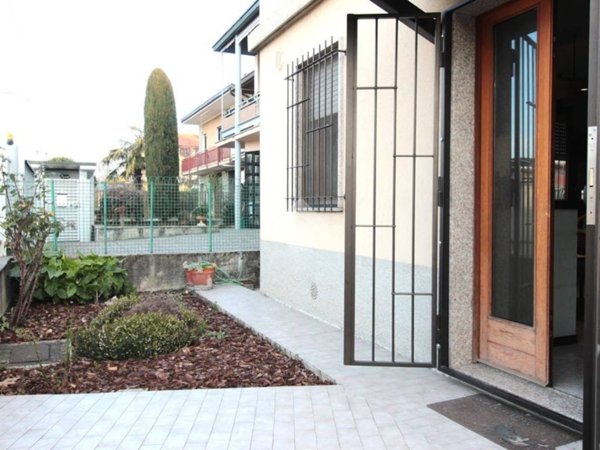 appartamento in vendita ad Ornago