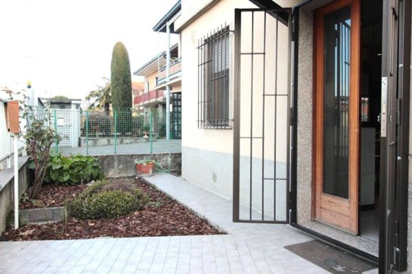 casa indipendente in vendita ad Ornago