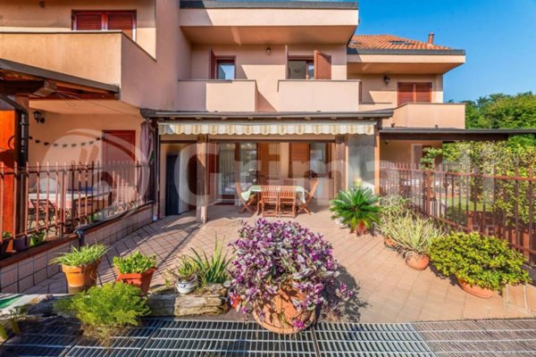 casa indipendente in vendita ad Ornago