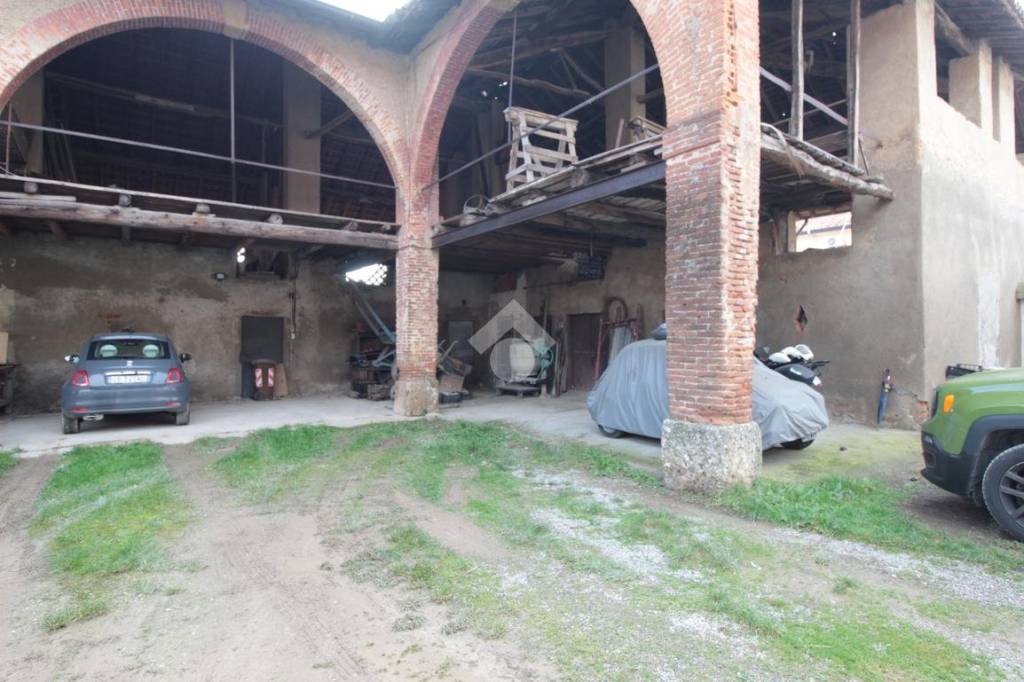 casa indipendente in vendita ad Ornago in zona Rossino