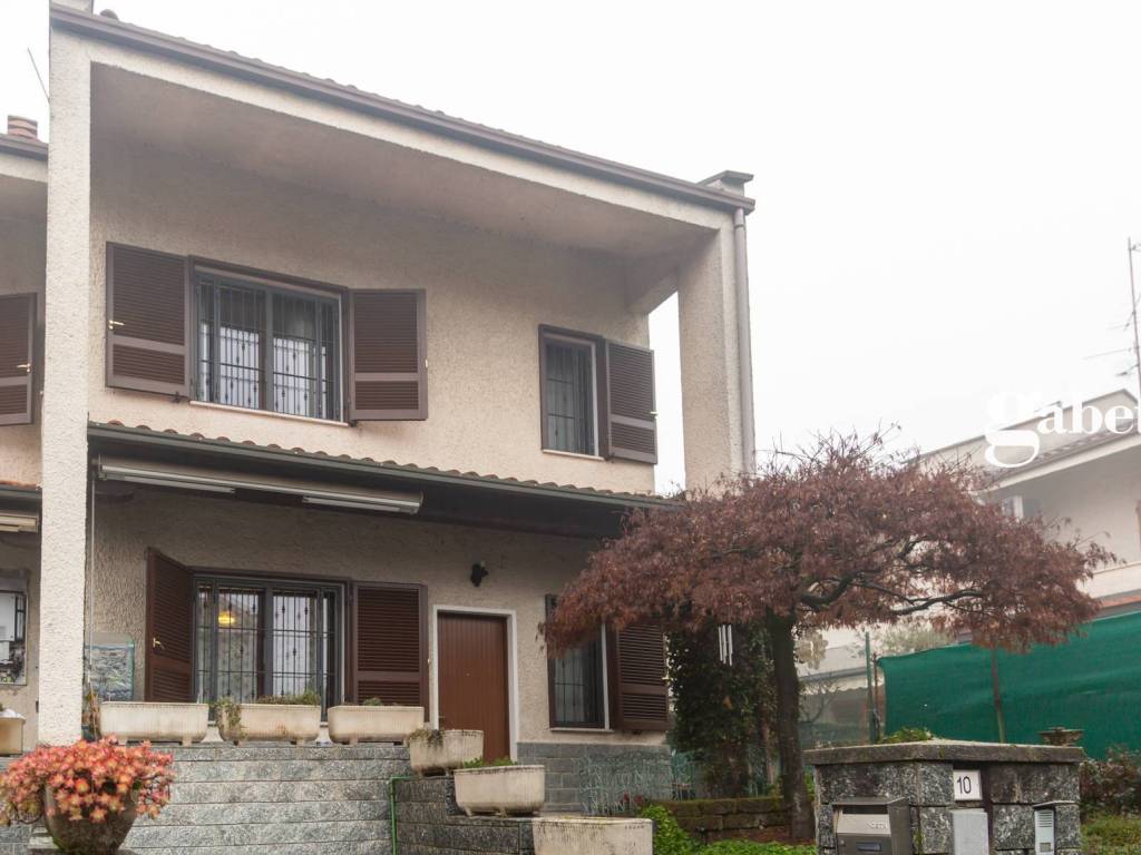 casa indipendente in vendita ad Ornago