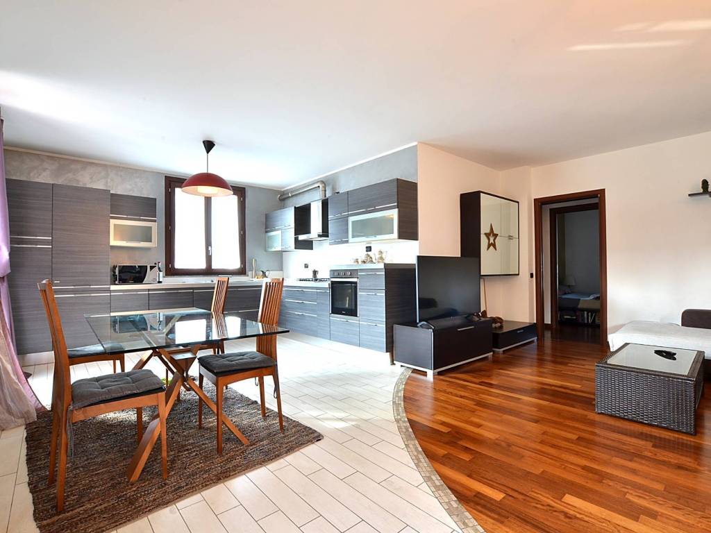 appartamento in vendita ad Ornago