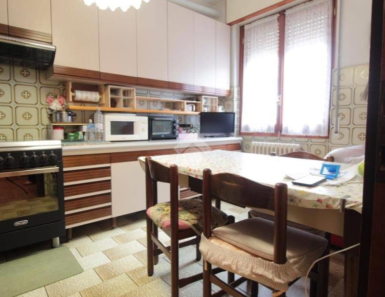 casa indipendente in vendita ad Ornago in zona Rossino