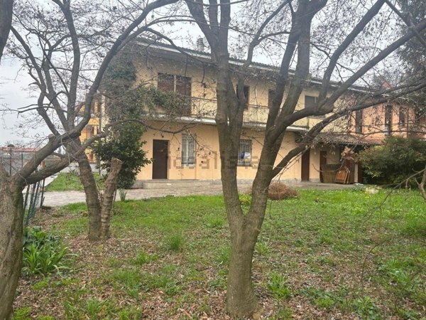 appartamento in vendita ad Ornago