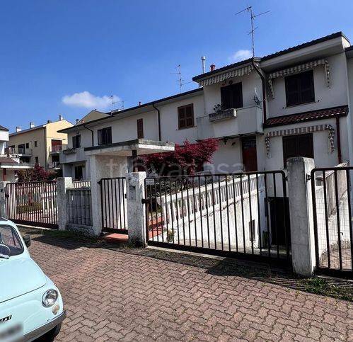 casa indipendente in vendita ad Ornago