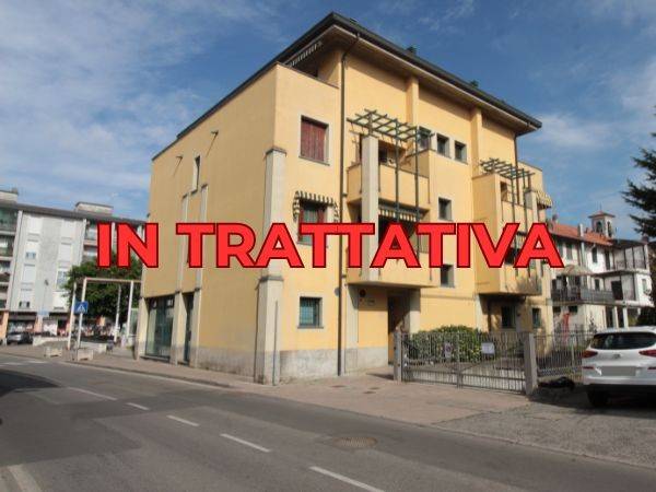 appartamento in vendita ad Ornago in zona Rossino