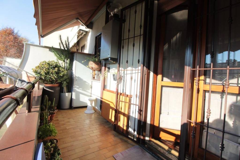 casa indipendente in vendita ad Ornago in zona Rossino