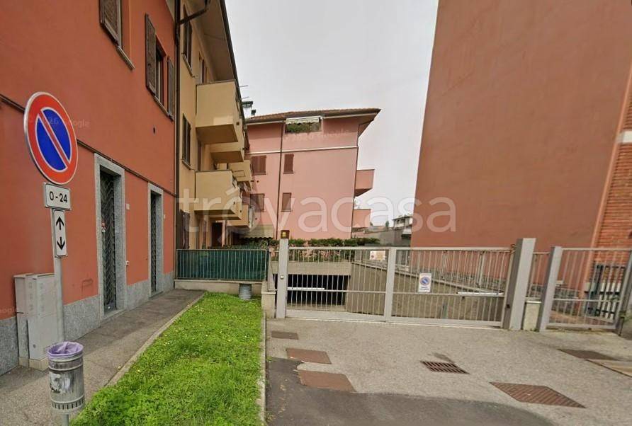 appartamento in vendita ad Ornago in zona Rossino