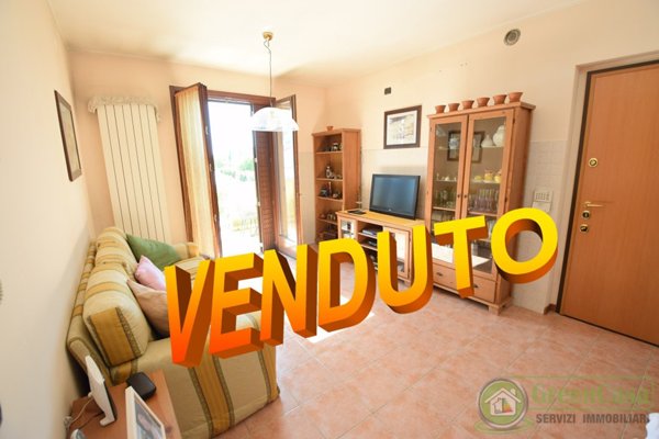 appartamento in vendita ad Ornago in zona Rossino