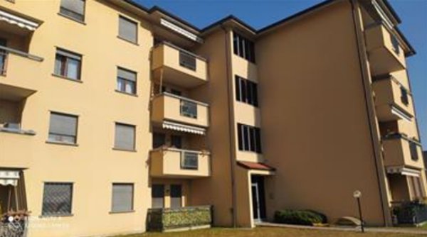 appartamento in vendita ad Ornago in zona Rossino