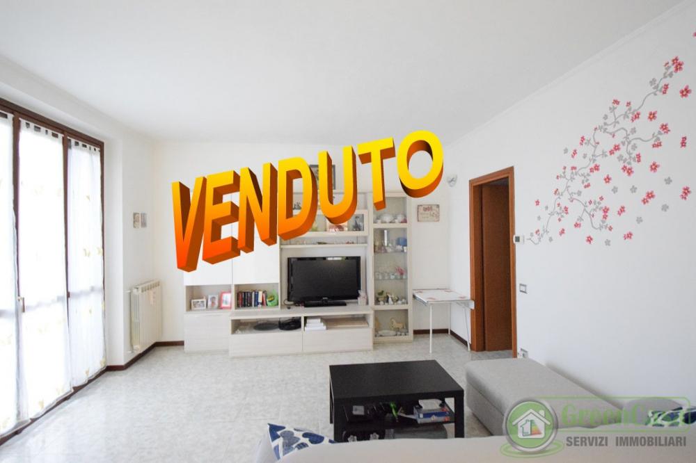 appartamento in vendita ad Ornago in zona Rossino