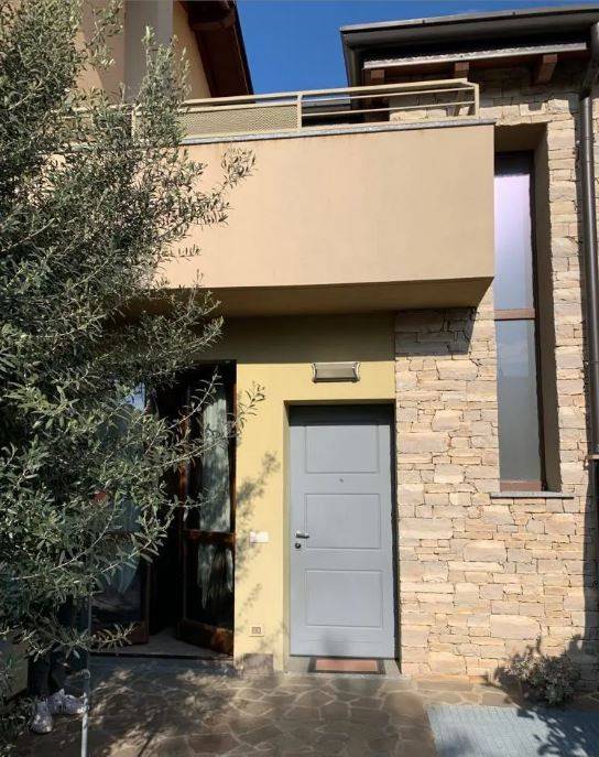 casa indipendente in vendita ad Ornago in zona Rossino