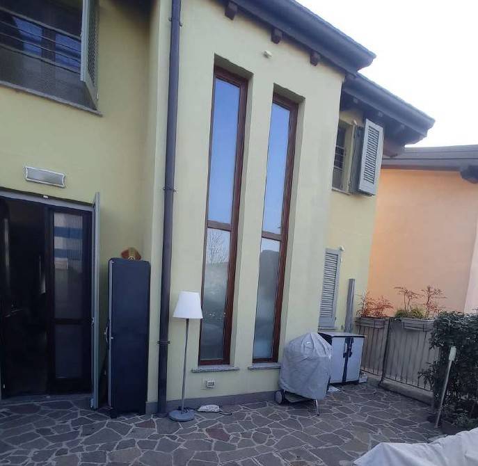 casa indipendente in vendita ad Ornago in zona Rossino