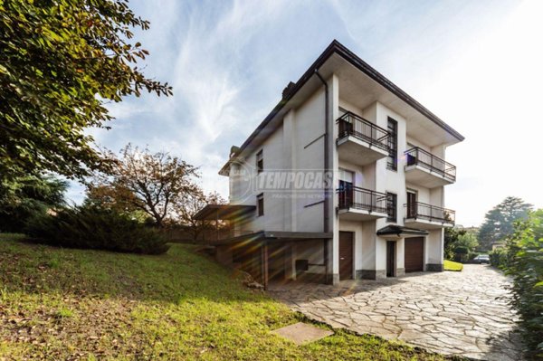 casa indipendente in vendita a Renate