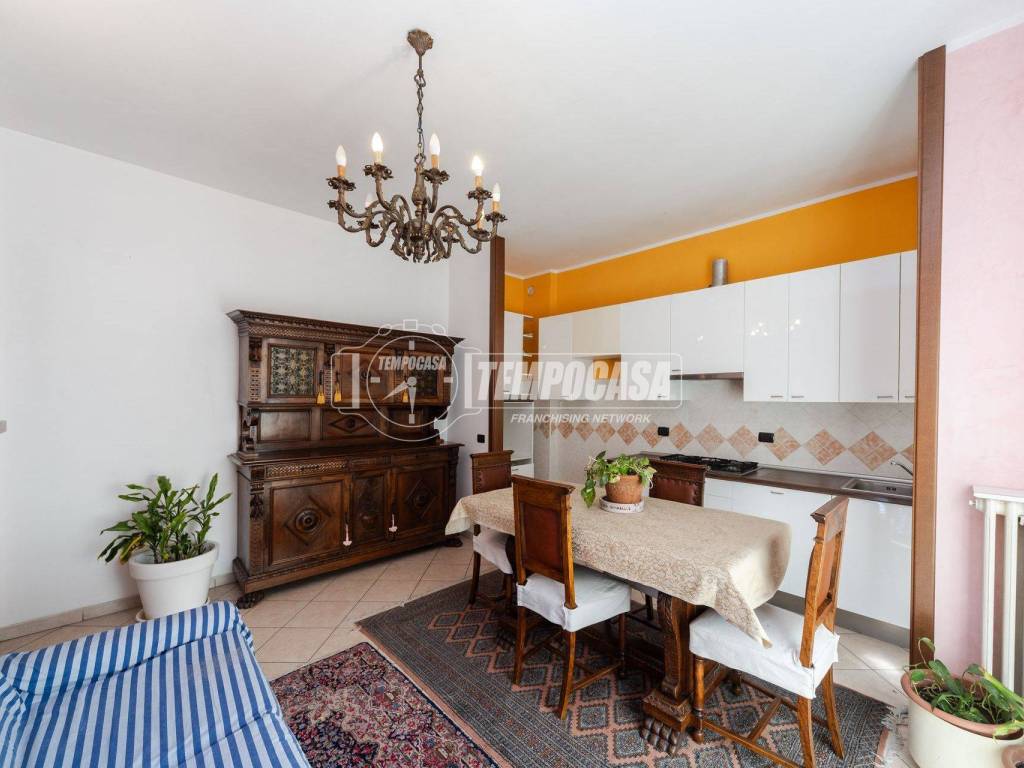 appartamento in vendita a Renate