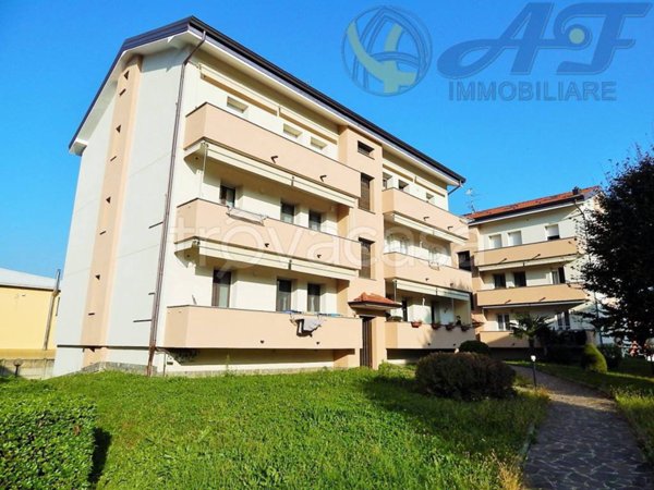 appartamento in vendita a Renate