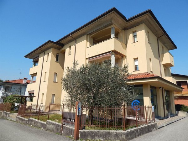 appartamento in vendita a Renate