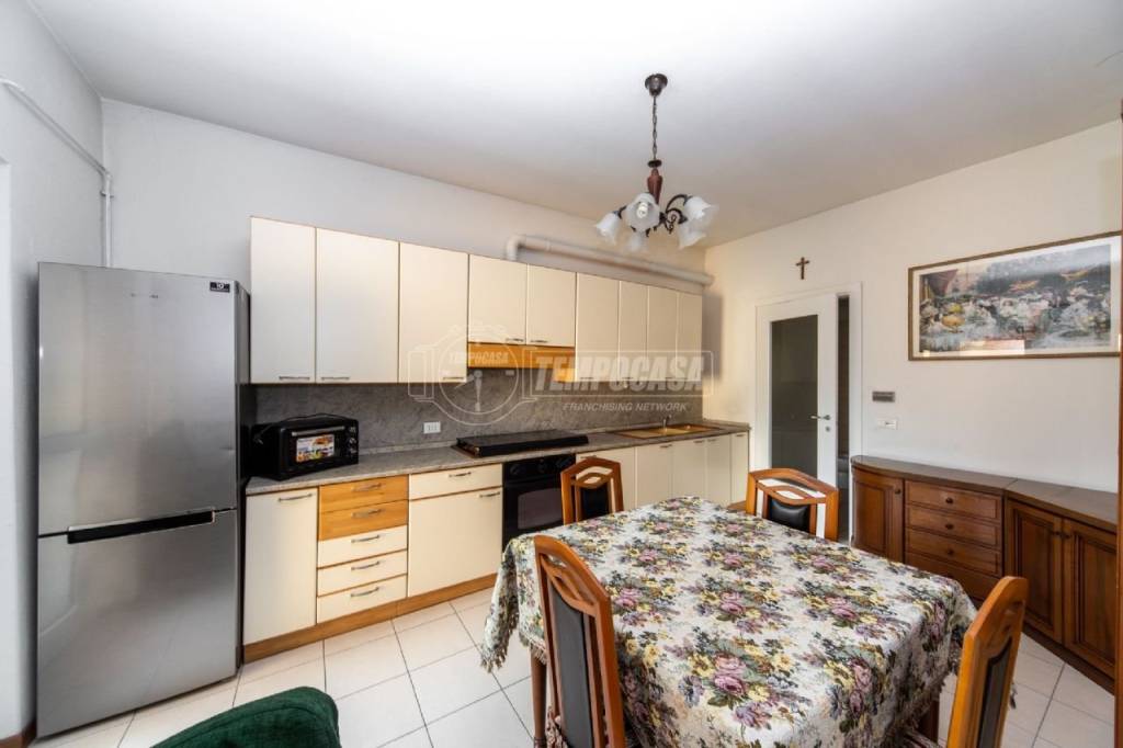 casa indipendente in vendita a Renate