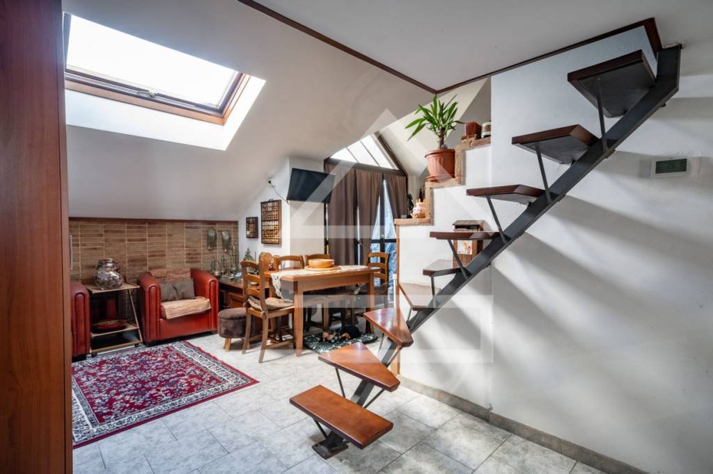 appartamento in vendita a Renate