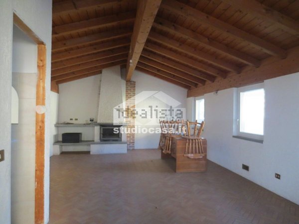 appartamento in vendita a Renate