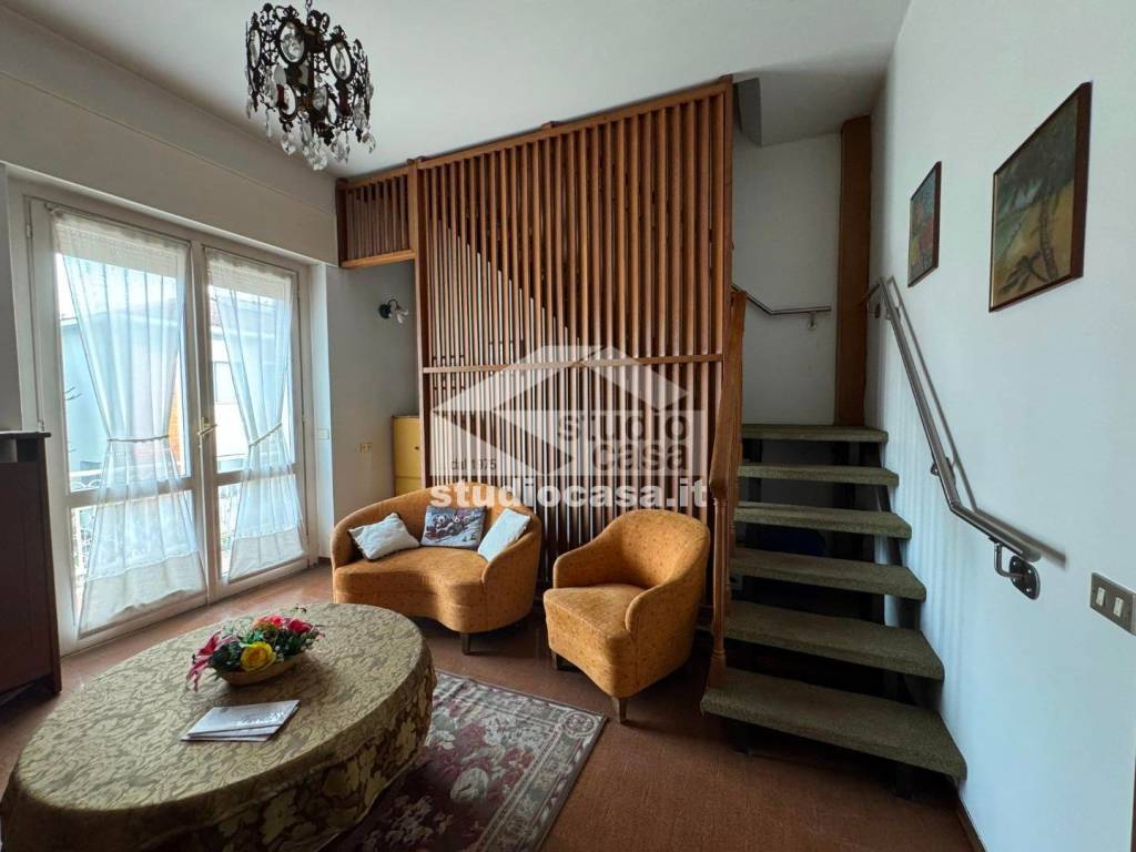 appartamento in vendita a Renate